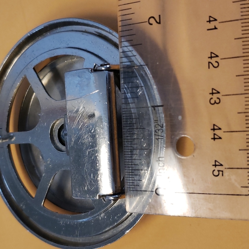 Silver "R" Initial Spinning Belt Buckle - Picture 8 of 8